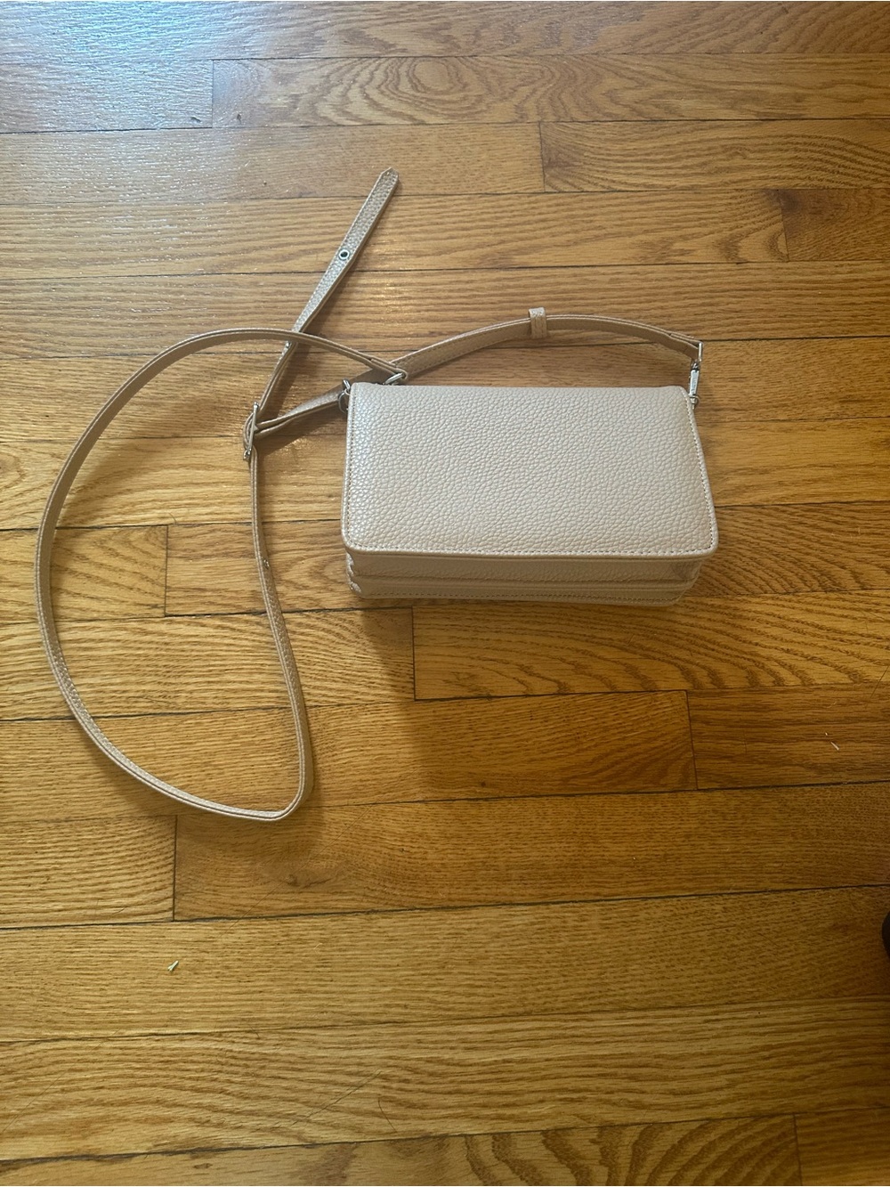 Matt & Nat Bee Vegan Crossbody Bag in Tan - Picture 6 of 7